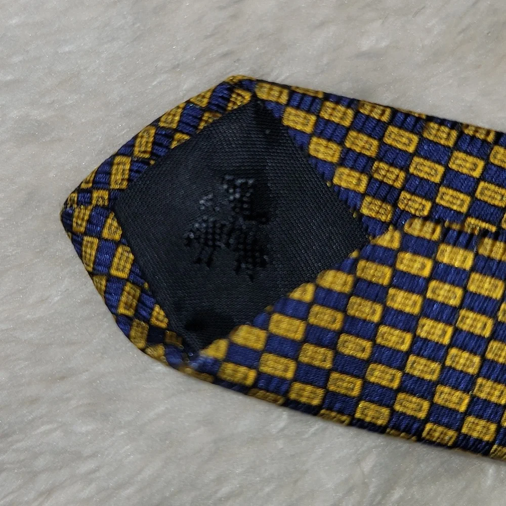 Brooks brothers makers silk tie made in USA‎